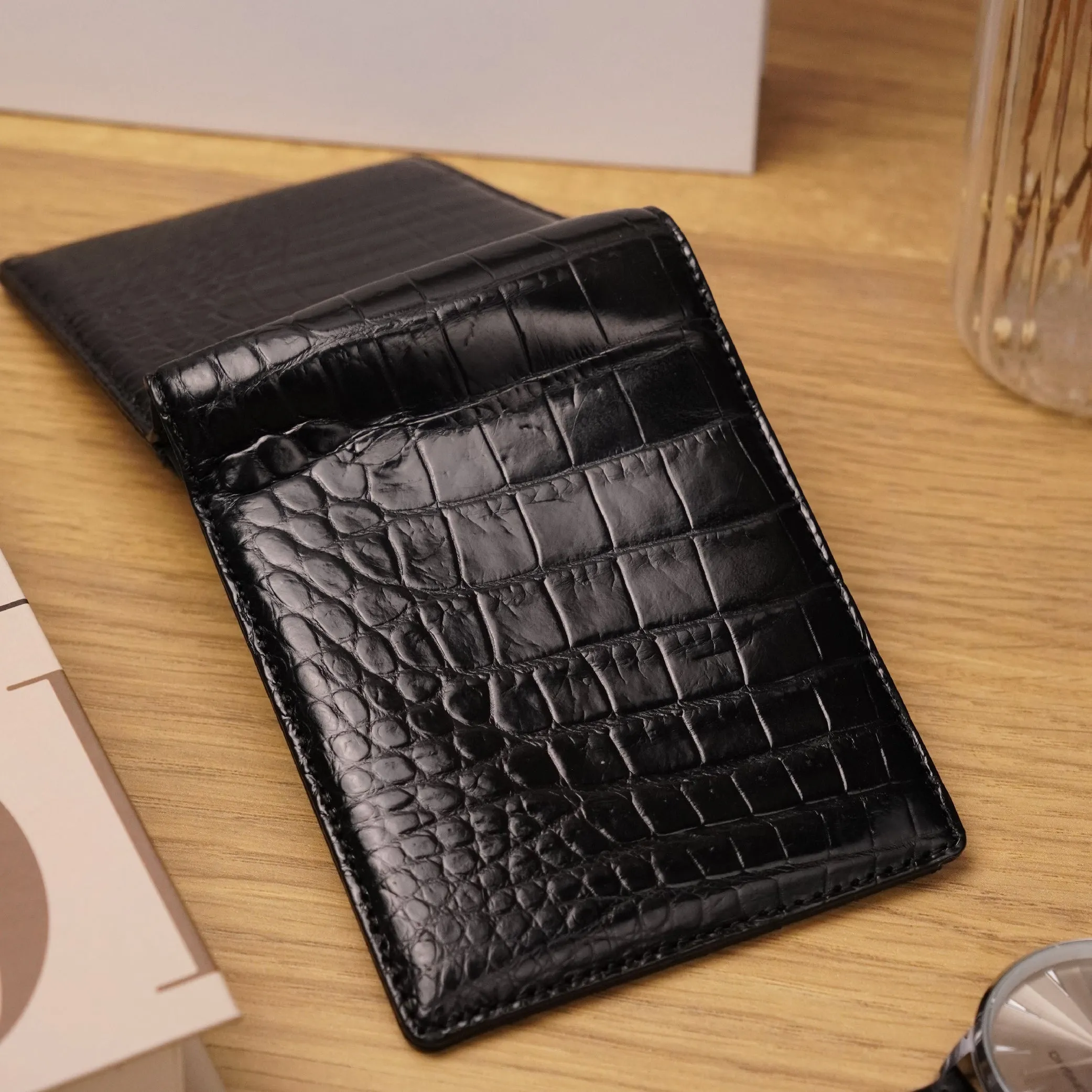 Black Alligator Leather Bifold Wallet For Men RFID Blocking | VINAM-08