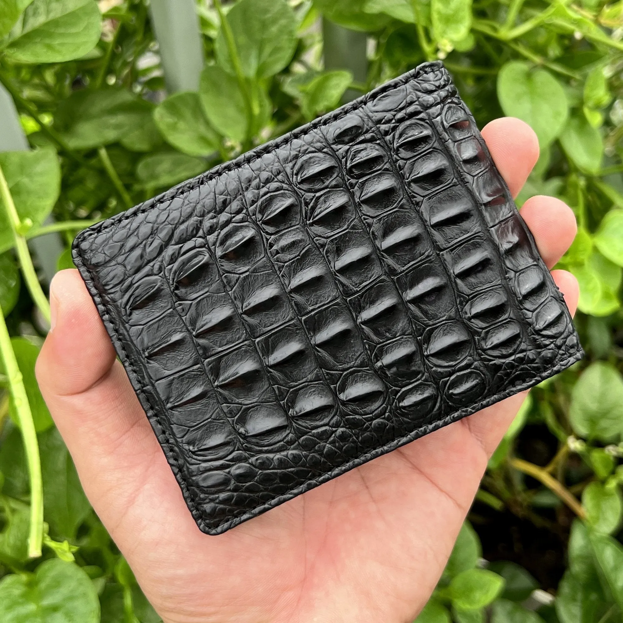 Premium Black Double-Sided Alligator Skin Bifold Wallet for Men with RFID Blocking | VINAM-98