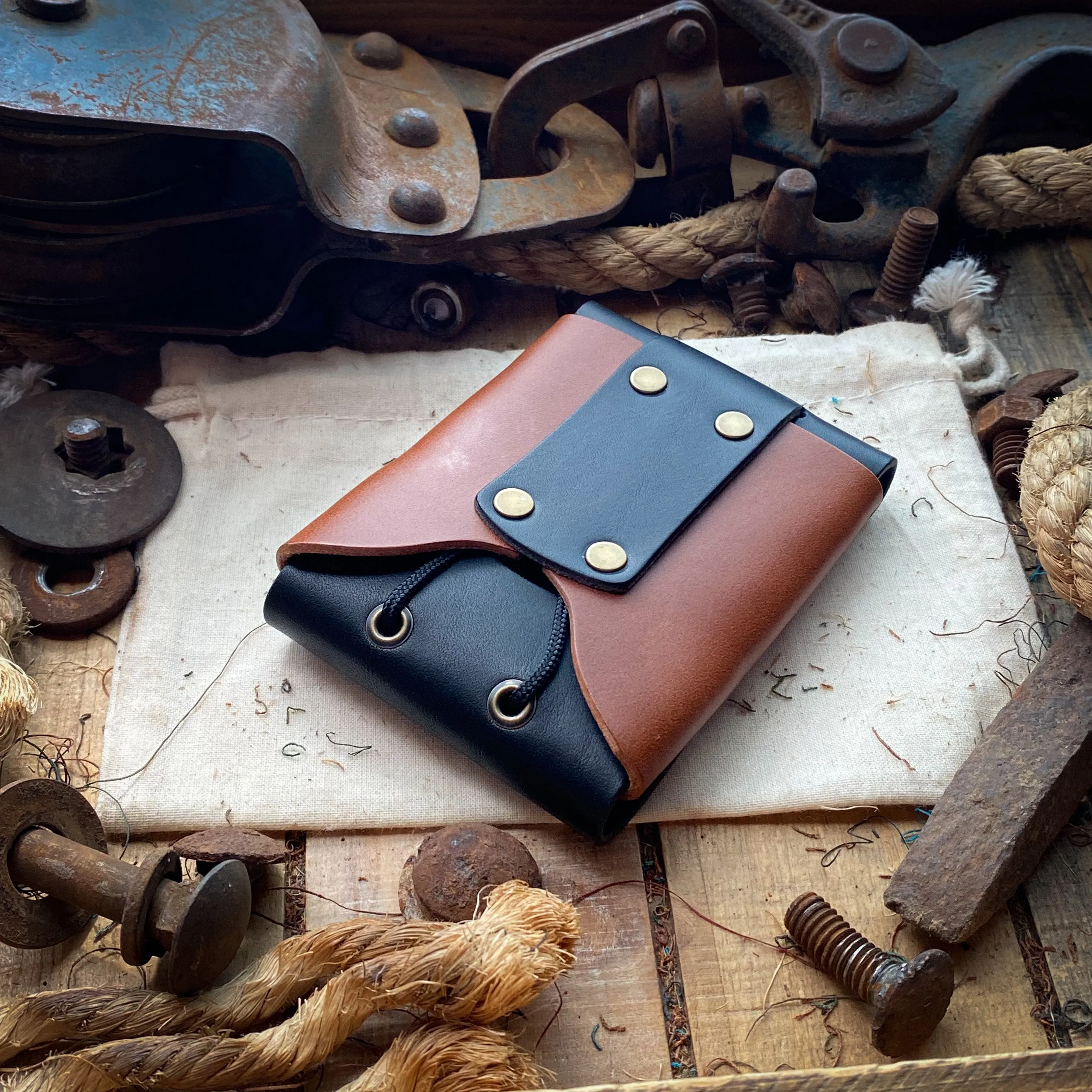 Original Luxe Minimalist Wallet - Black and Bourbon