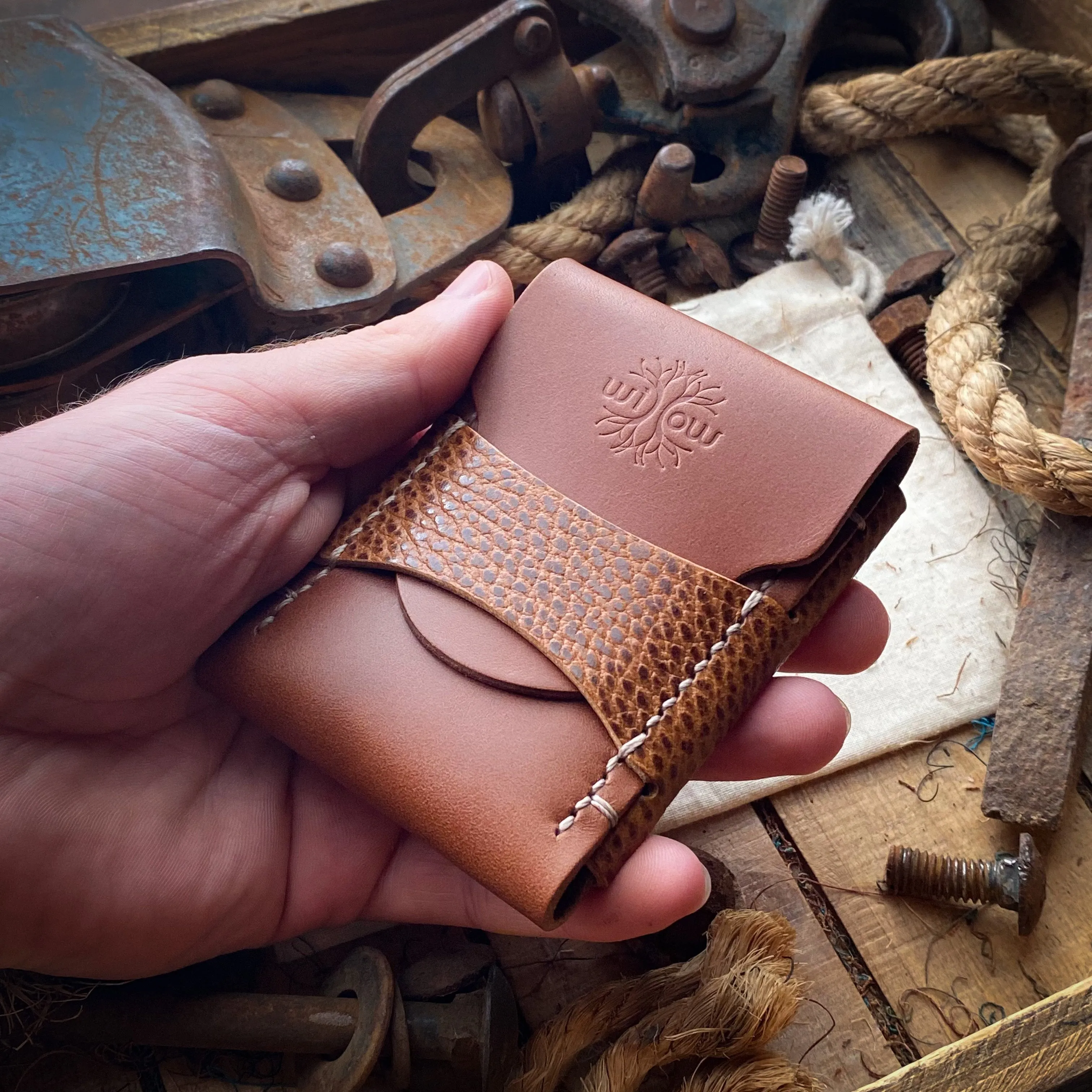 Original Luxe Minimalist Wallet - Bourbon and Whiskey Dollaro -  Outside Pull Tab