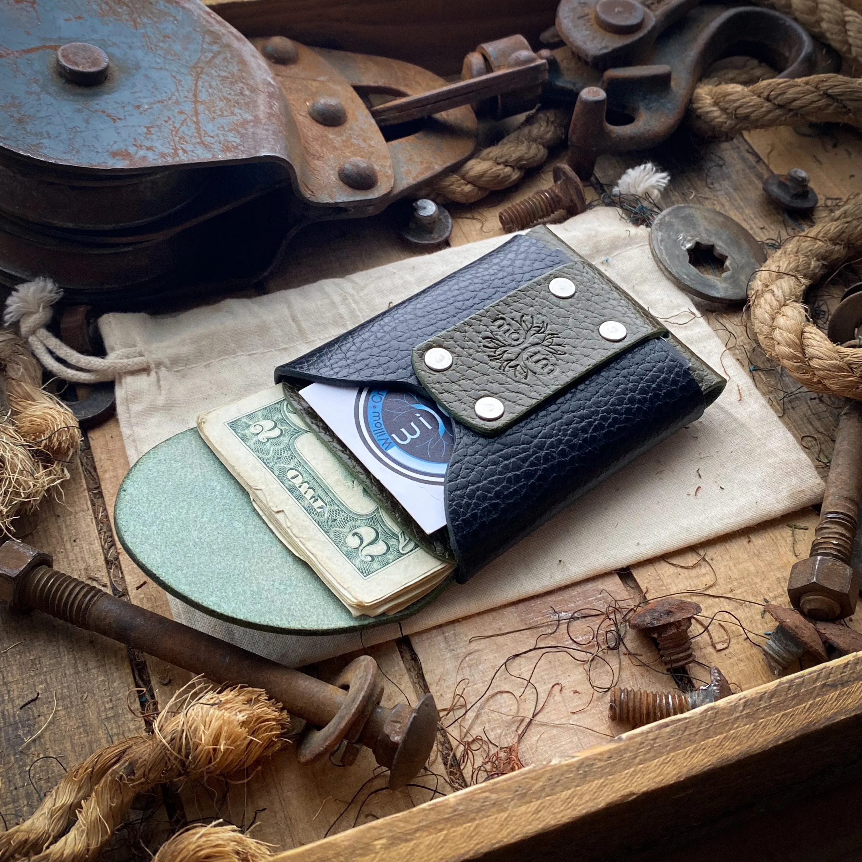 Original Wask Minimalist Wallet - Olive Dollaro and Black Dollaro