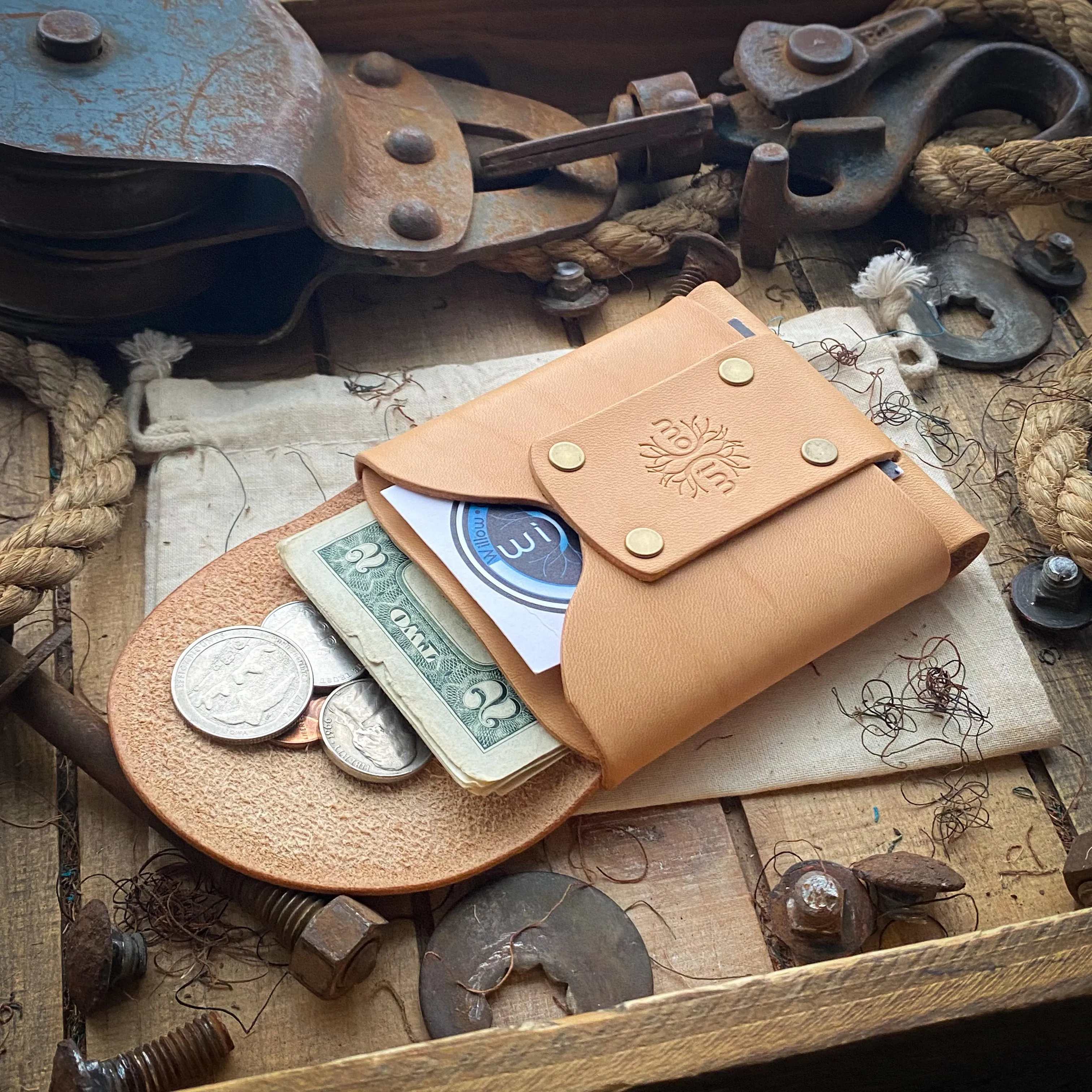 Wide Wask Minimalist Wallet - Natural Veg Tan